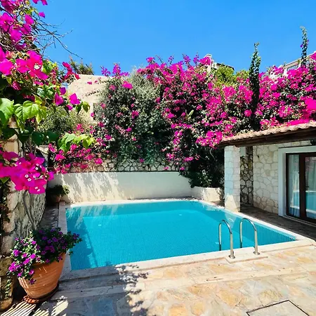 Kucuk Kalkan - 2 Bedroom Villa, Private Pool, Stunning Views *