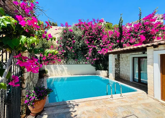 Kucuk Kalkan - 2 Bedroom Villa, Private Pool, Stunning Views *
